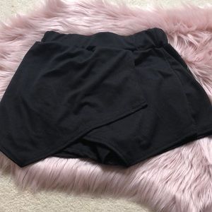 Boohoo Black Skort